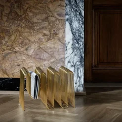 Revistero Curva, latón