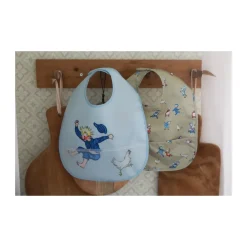 Set de 2 baberos Emil i Lönneberga, Azul