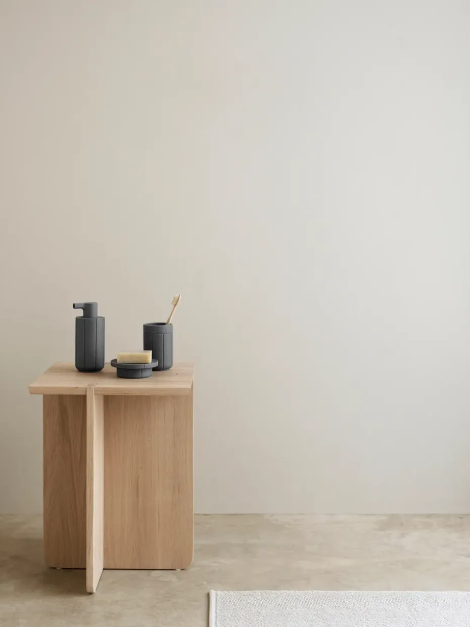 Vaso para cepillos de dientes Kua, Cedar Wood, Ø7 × 11 cm