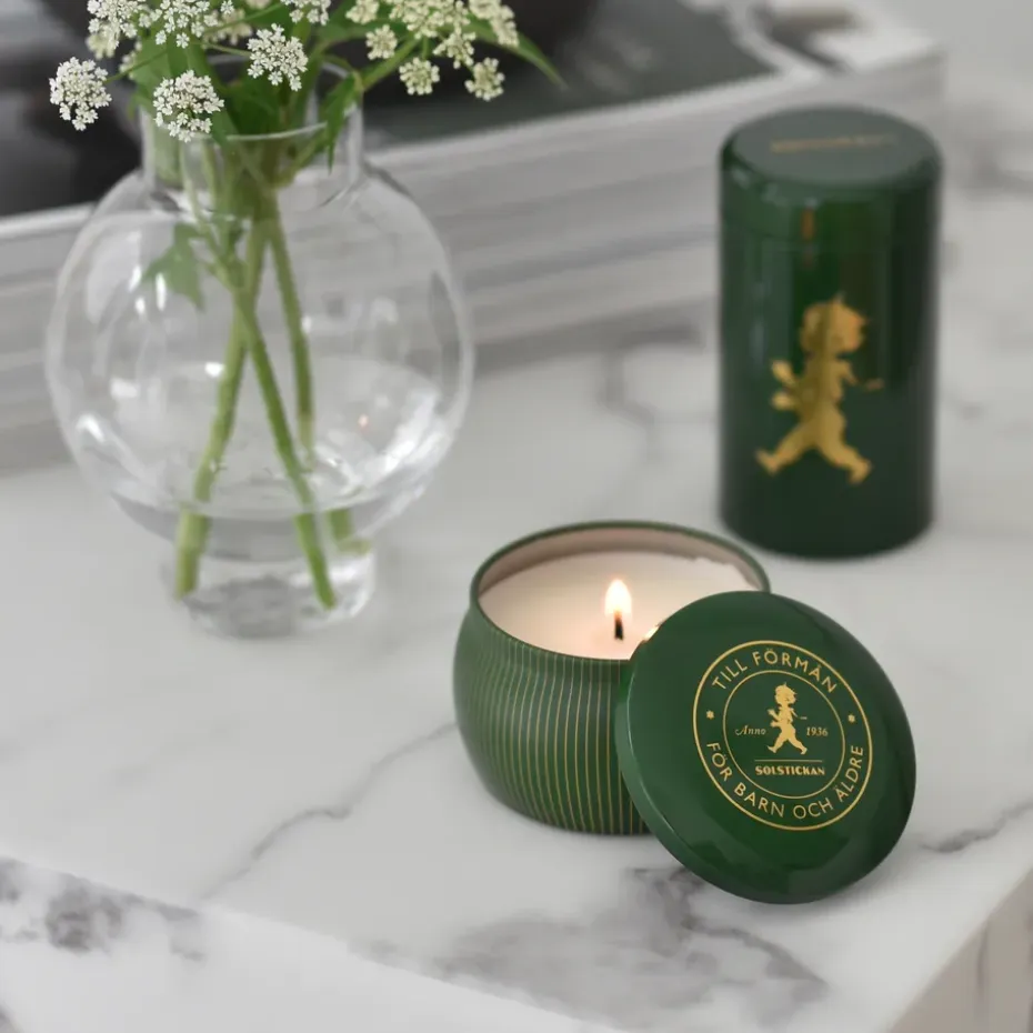 Vela aromática Solstickan 25 h, Verde-bosque de coníferas