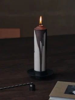 Vela cilíndrica Dryp, Dark Chocolate, 20 cm