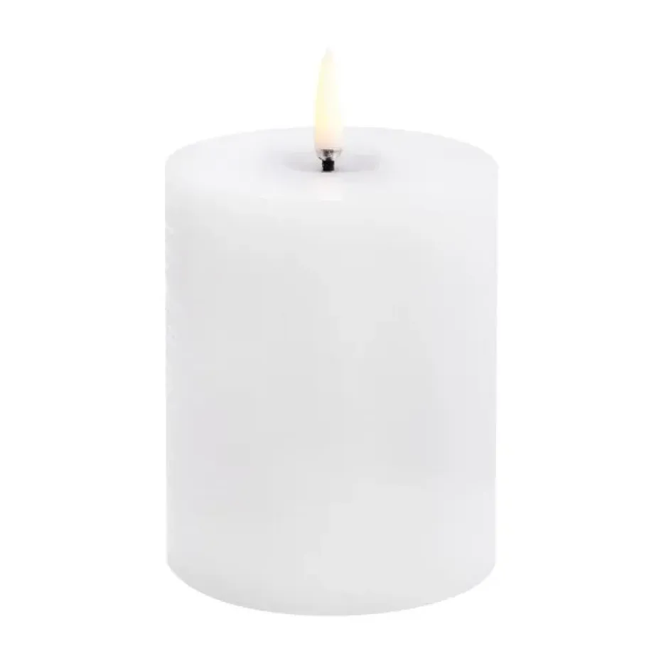 Vela gruesa Uyuni LED derretida, Blanco rústico, Ø7,8x10 cm