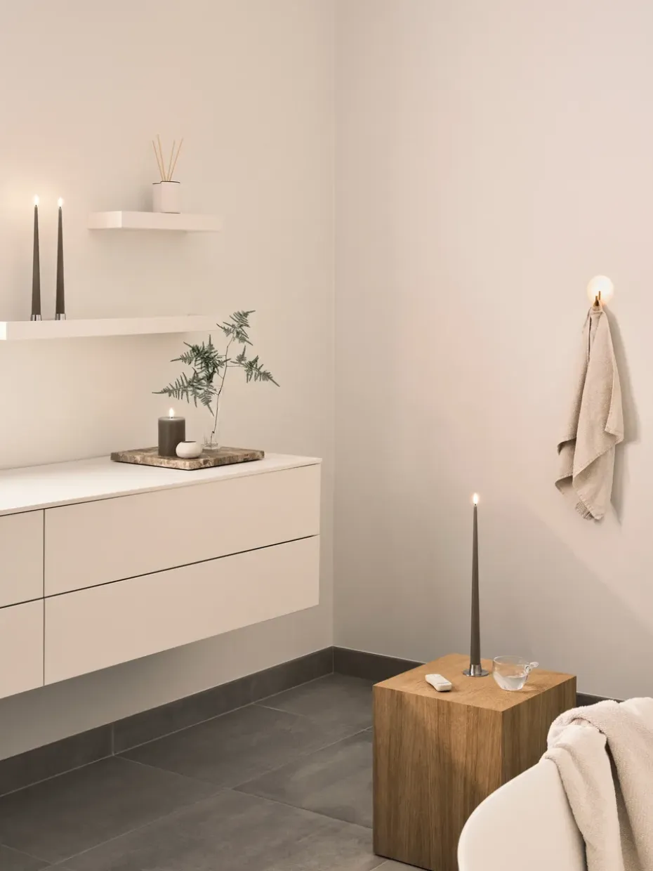 Vela LED ester & erik, 77 Caviar