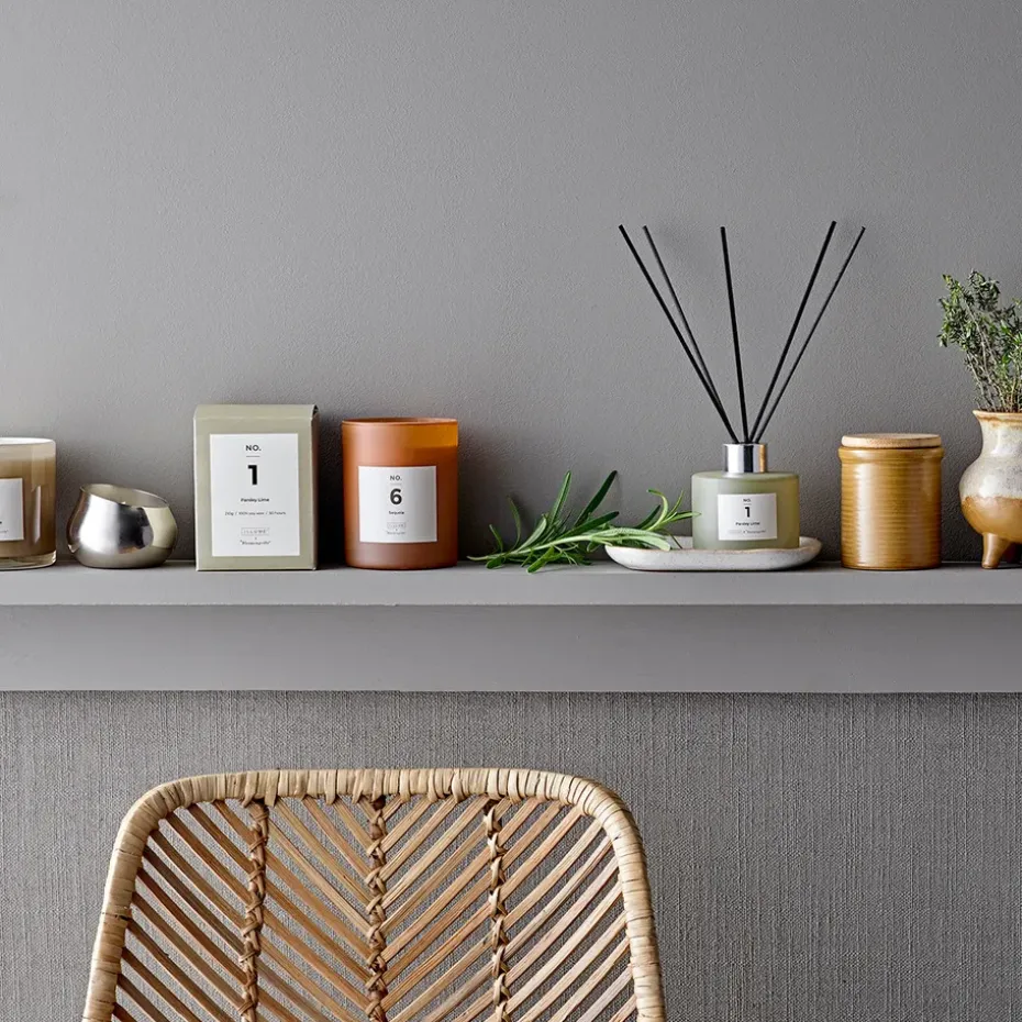 Vela perfumada NO. 1 Parsley Lime, 200 g + Caja regalo