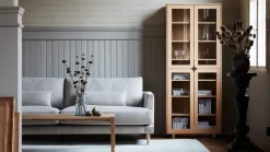 Vitrina alta Vidja, Roble pigmentado blanco