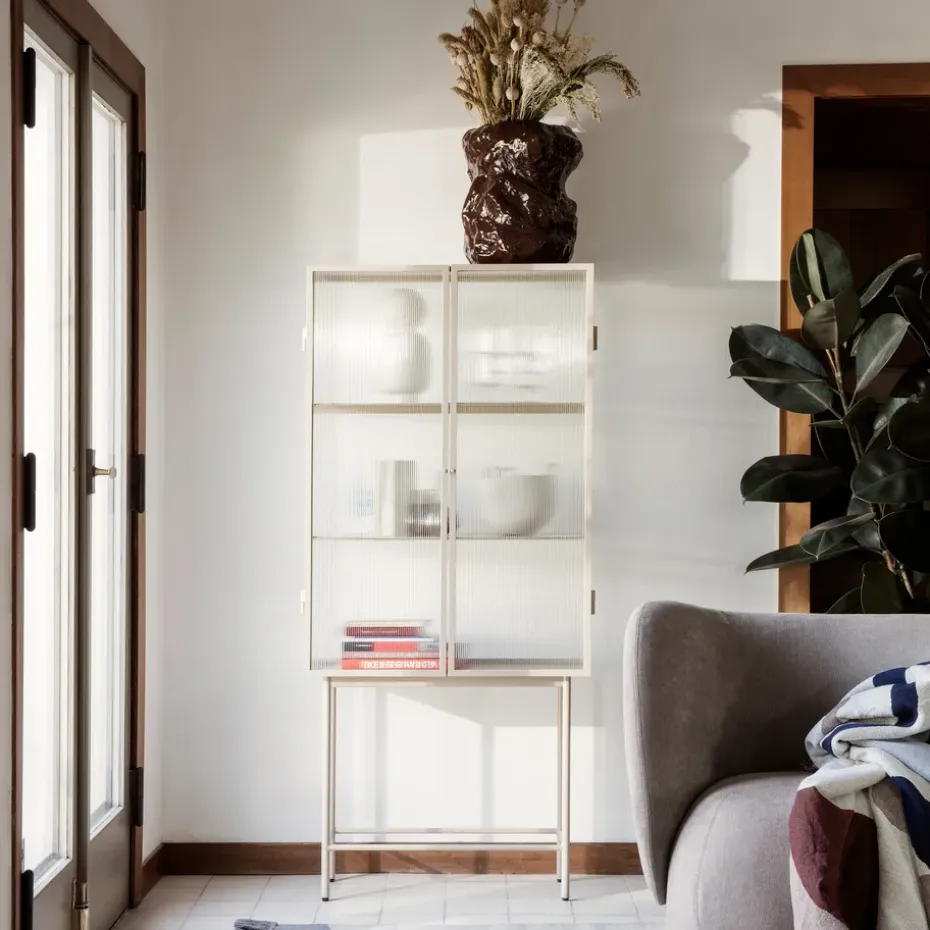 Vitrina Haze, Cashmere